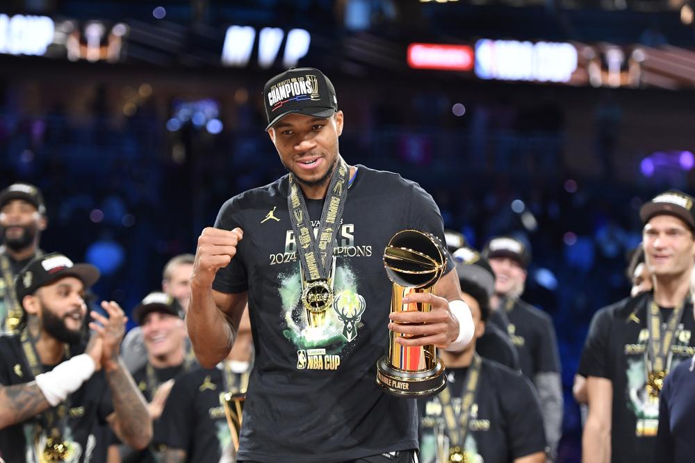 迷们翘首期 迷们翘首期